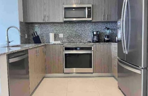 Doral Apartment | A1912-A Awesome 1/1 Downtown Doral Apartment