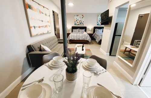 South Beach Hotel | Accommodates up to 6 guests | Free Amenities | Prime Location