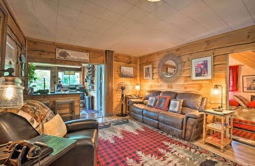 The Glen Cottage | Adirondack Mountains Cottage Near Gore Mountain!