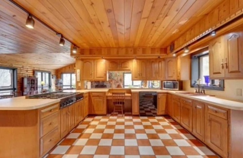 Long Lake House | Adirondack Retreat | 2 Kings | Sleeps 10