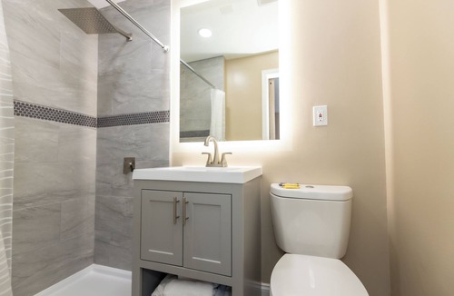 Seaside Heights Hotel | Adjoining Room 2 - Spacious Two-Bedroom Suite Near Seaside Heights Beach, Sleeps 10 with Free WiFi and AC