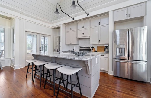 Oriental House | Admiral’s Quarters - 3BR/2BA River Dunes - Pool, Marina, Bikes & Kayaks - New