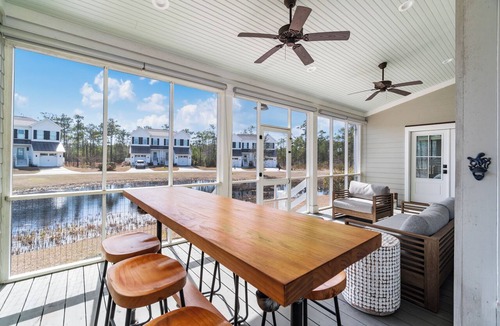 Oriental House | Admiral’s Quarters - 3BR/2BA River Dunes - Pool, Marina, Bikes & Kayaks - New