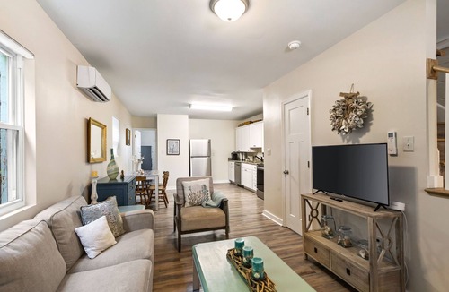 Northeast Virginia Beach Cottage | Adorable Chesapeake Bay Beach Cottage B Just 1 Block from the Sand!