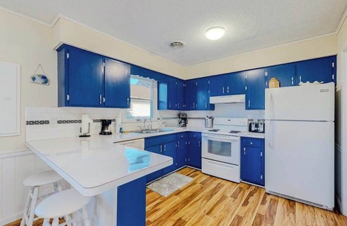 Dodds Addition House | Adorable dog-friendly beach home close to Rehoboth with screened porch & grill
