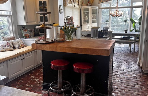 Edgeworth House | Adorable French Country 4-bedroom house in Sewickley.
