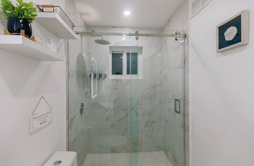 University Park Apartment | Adorable Studio