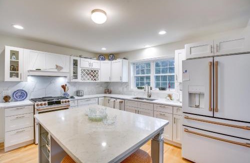 West Cape May House | Airy West Cape May Cottage < 1 Mi to Beach!
