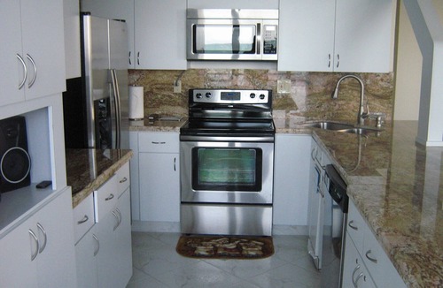 Hollywood South Central Beach Condo | ALEXANDER TOWERS CONDO, HOLLYWOOD FLORIDE, OCEAN, BEACH, SEA