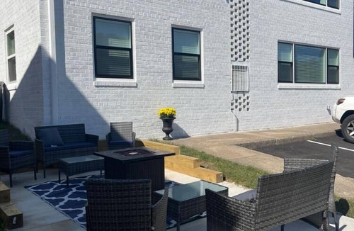 Taylor Run Condo | Alexandria Inviting 3BR Condo: Perfect for Family Living