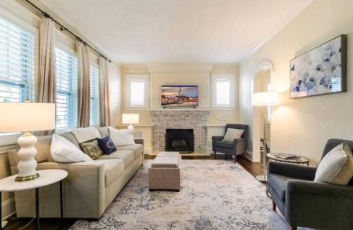 West Annapolis House | All Tucked Inn