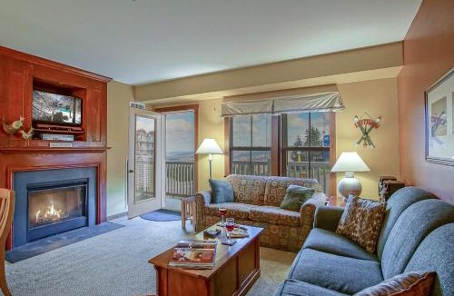 Edray House | Allegheny Springs 140 Ground Level, slope side, Snowshoe Resort Village Center 2 Bedroom Plus Den