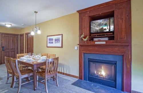 Edray House | Allegheny Springs 140 Ground Level, slope side, Snowshoe Resort Village Center 2 Bedroom Plus Den