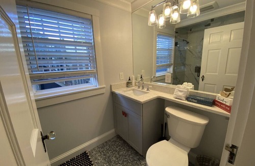 Northwest Harwich Condo | Allen Harbor Hideaway