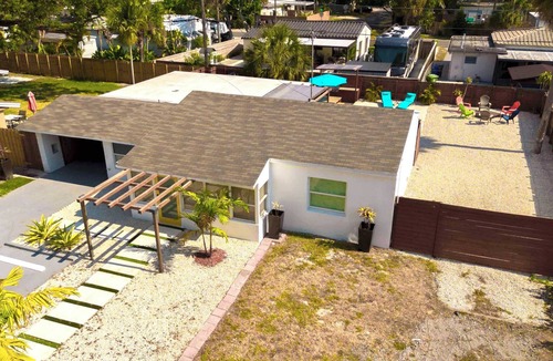 Edgewood House | Alma House | Pool | Playground | Playroom | Grill