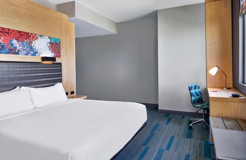 Aventura Hotel | Aloft by Marriott Miami Aventura