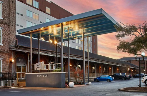 Downtown Wilmington Hotel | Aloft by Marriott Wilmington at Coastline Center