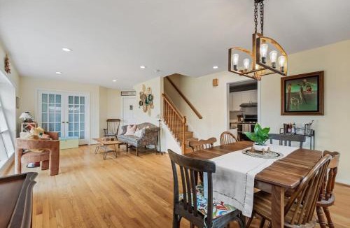 Belle Haven House | ALX Cape Cod 3-BR Near Old Town & Mount Vernon