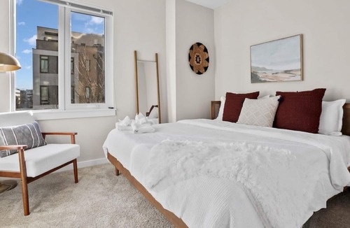 Taylor Run Apartment | ⚜Amazing 3-Bdrm Apt⚜King Beds⚜Free Parking⚜