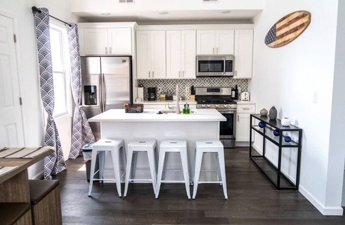 Ventnor City House | Amazing Beach house with 2 Units booked together