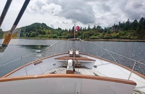 Lottsburg Boat Rental | Amazing Fun with great view 3-bedroom boat with AC and WiFi in Lottsburg