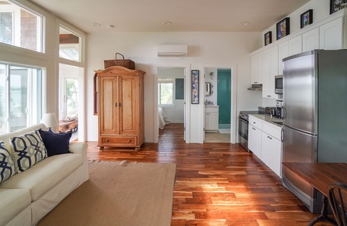 Lagoon Heights House | Amazing Gem with Guest House and Private Sandy Beach on Lagoon Pond