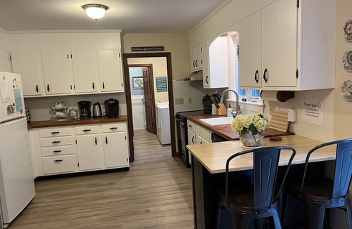 Dennis House | Amazing location, 3 minutes to beautiful, family friendly Corporation Beach!