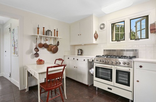 Chatham House | Amazing Location Chatham/walk to Town Beaches and CBI