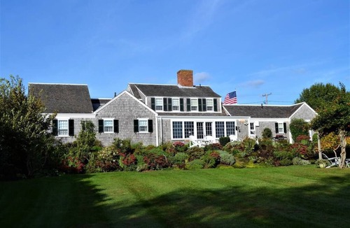 Chatham House | Amazing Location Chatham/walk to Town Beaches and CBI