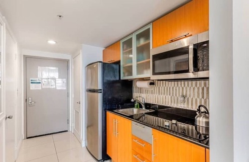 Midtown Apartment | Amazing Modern Condo w Stunning City Views of Miami