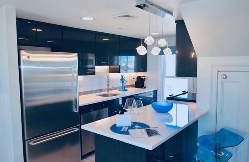 Commercial Street Condo | AMAZING OCEAN VIEW & BEACH WEST END PENTHOUSE DISCOUNTS OFFERED