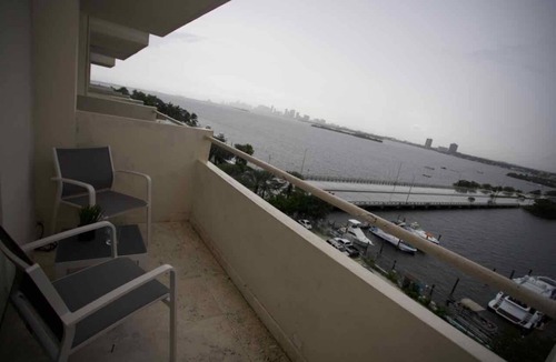 North Bay Village Apartment | Amazing Studio in North Bay Village