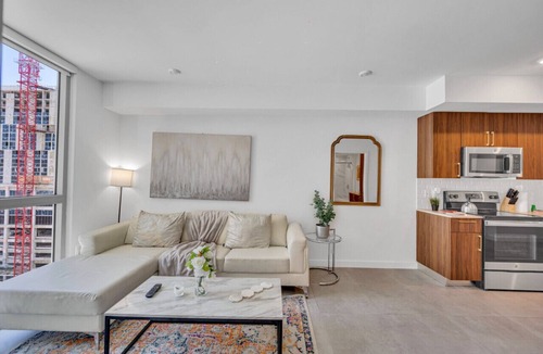 Overtown Apartment | Amazing Unit in Downtown Miami W/Free Parking