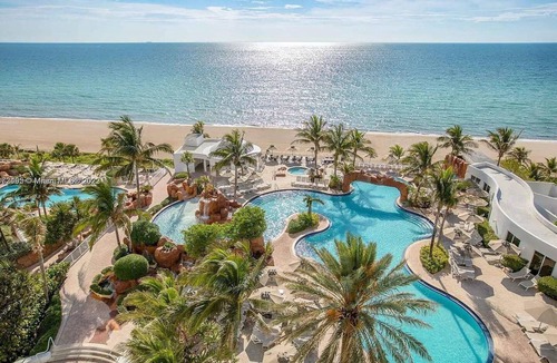 Sunny Isles Beach Apartment | ★ Amazing Unit in an Exclusive Luxury Beach Resort