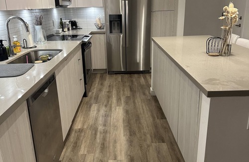 17th Street Causeway Apartment | Amazing updated apartment in hotspot las olas walking distance to everything!