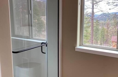Somers House | Amazing views of Flathead Lake at Falcon's Perch