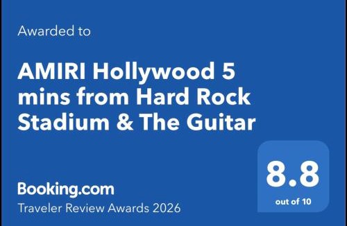 West Hollywood Apartment | AMIRI Hollywood 5 mins from Hard Rock Stadium & The Guitar