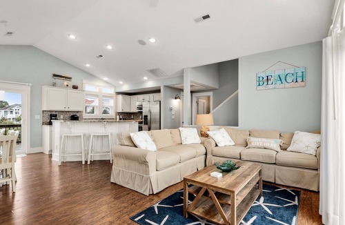 Monteray Shores House | Anchor Bar: Soundside, Private Pool w/Tiki Bar, Spa, Access to Fitness Center