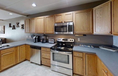 Mineral Villa | Anchor Here- Cozy Waterfront Townhome, Perfect Getaway, Sandy Beach, Boat Slip