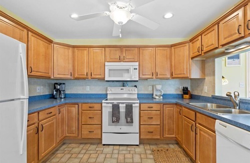 Captain's Cove House | Anchors Away by Seaside Vacations & Sales