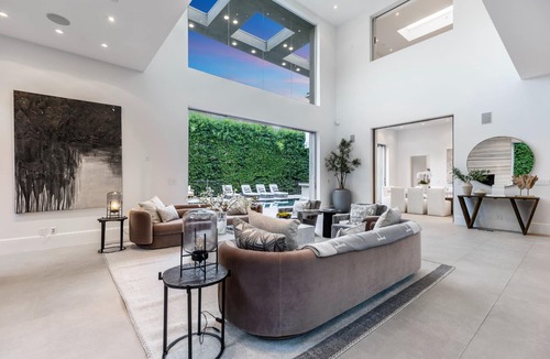 Beverly Glen Villa | Angelo Circle - An Extraordinary Modern Architectural Masterpiece