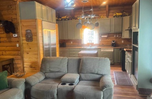 Rileyville House | Antler Ridge - surrounded by nature & wildlife!