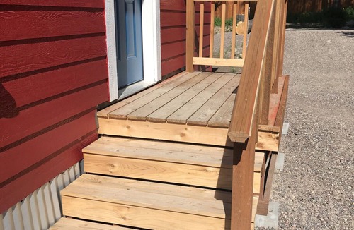 Coram Apartment | Apartment #2 | 10 Min to Glacier Park Entrance, Minutes to Glacier Park!