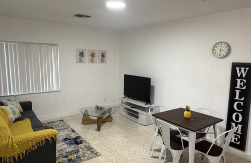 South Lake Apartment | Apartment close to Hollywood Beach