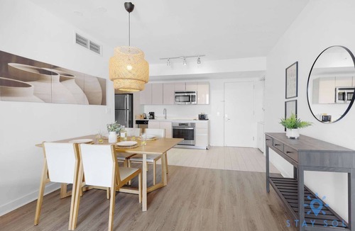 Hallandale Beach Apartment | Apartment w/Stunning Views + Amazing Pools