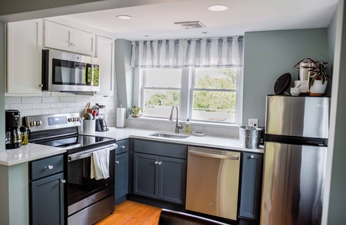 Rockport Apartment | Apartment with private rooftop deck with ocean views
