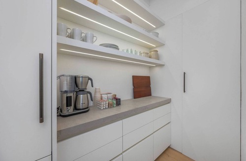 Central Malibu House | Aquaterra by Stay Awhile Villas
