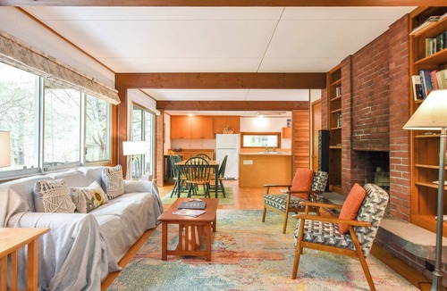 Truro House | Architectural modern home 5 mins to beach!