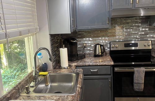 Sea Scape Apartment | Argyles Place 3 beds/Spa bath/kitchen pet friendly