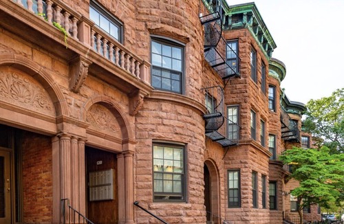 Prudential - St. Botolph Apartment | Artisan Brick South End Loft